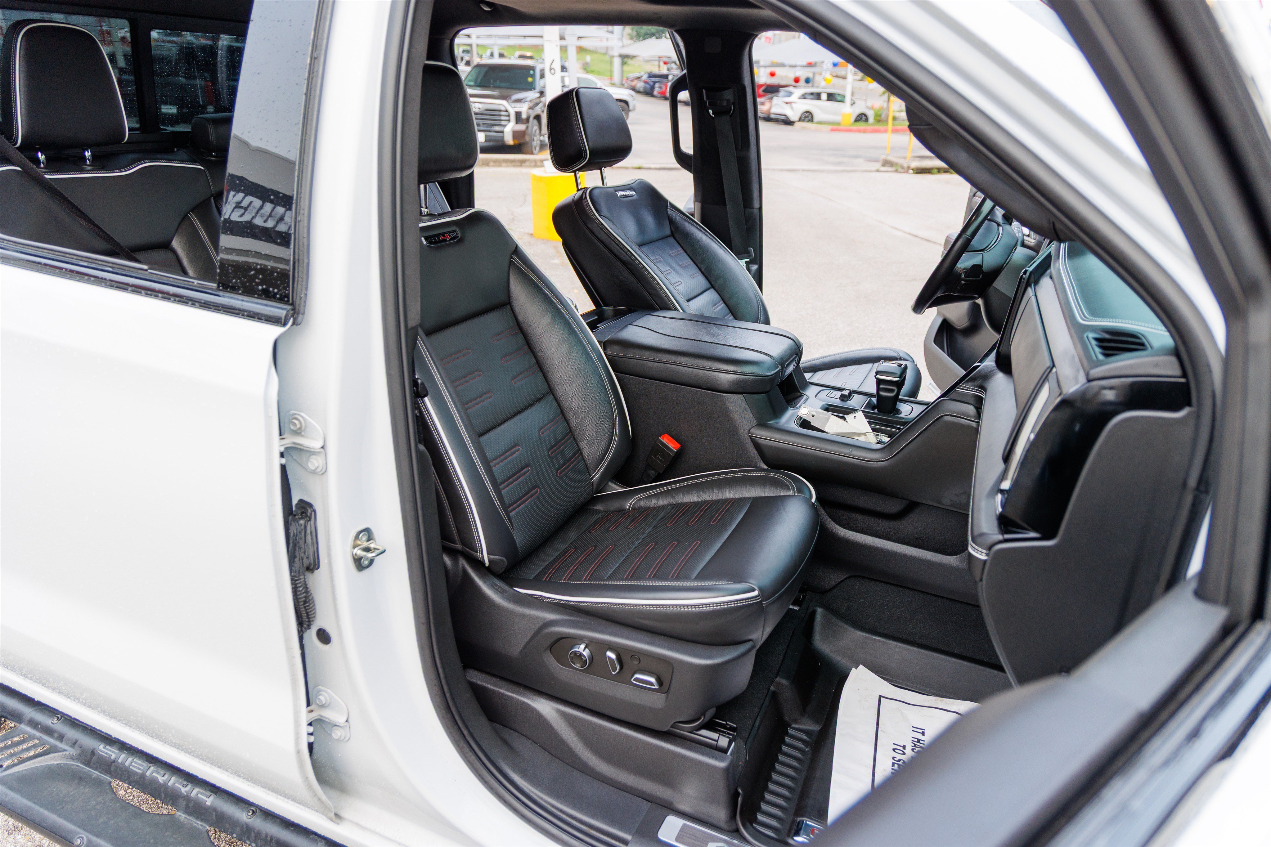 Used 2023 GMC Sierra 1500 AT4X AWD/4WD image 39