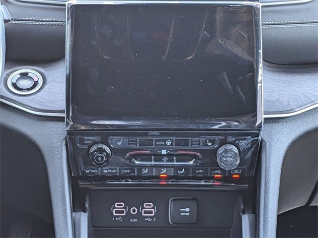 New 2025 Jeep Grand Cherokee Limited image 14