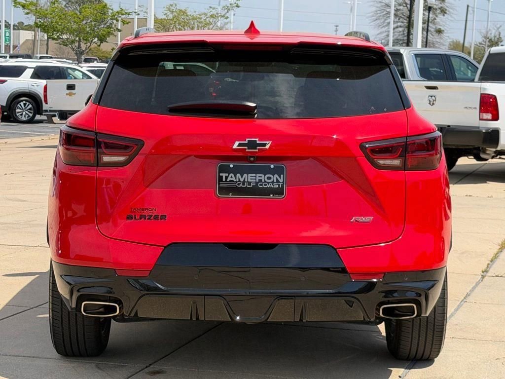 Used 2023 Chevrolet Blazer RS FWD image 3