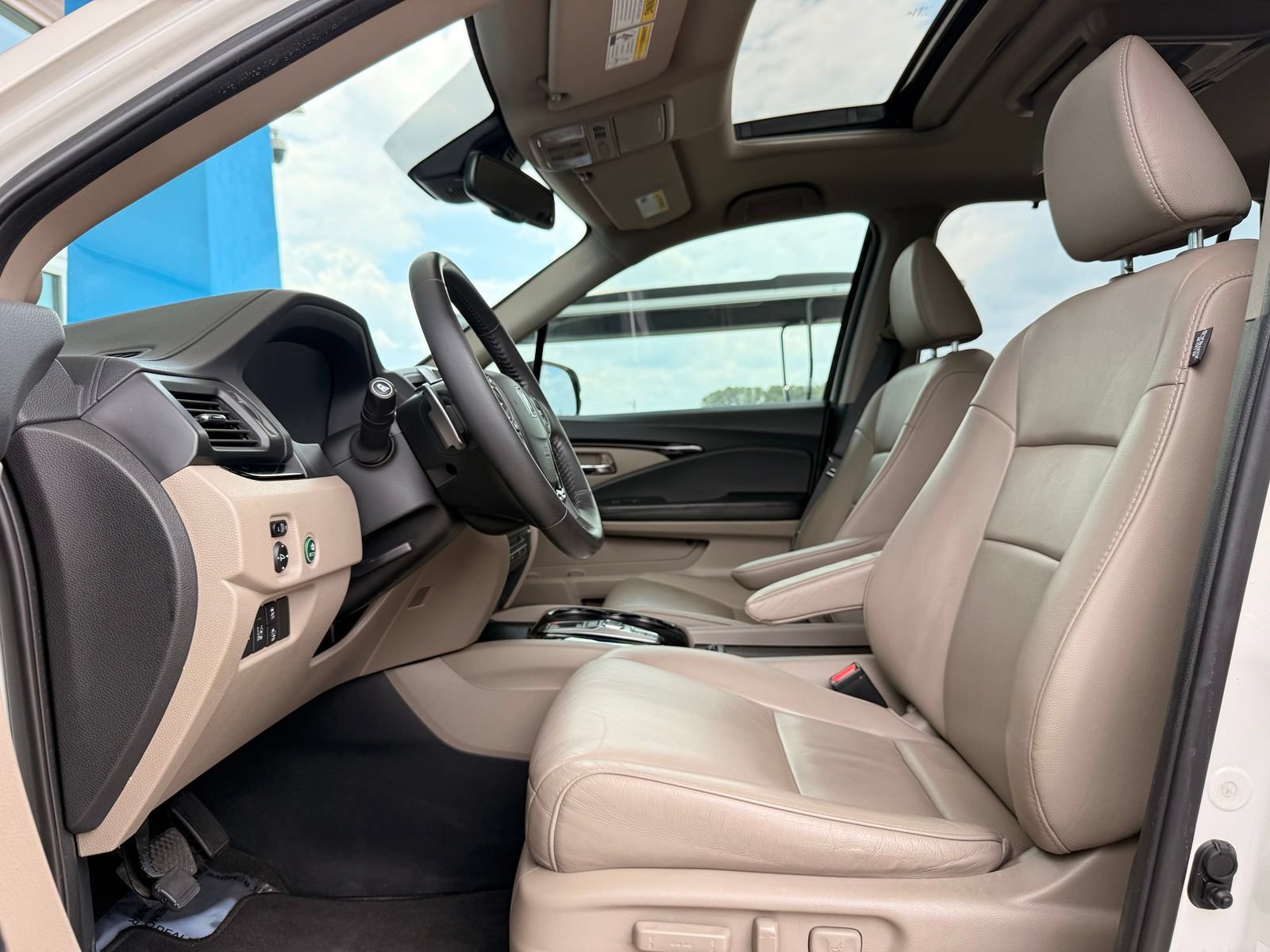 Used 2018 Honda Pilot Touring image 15