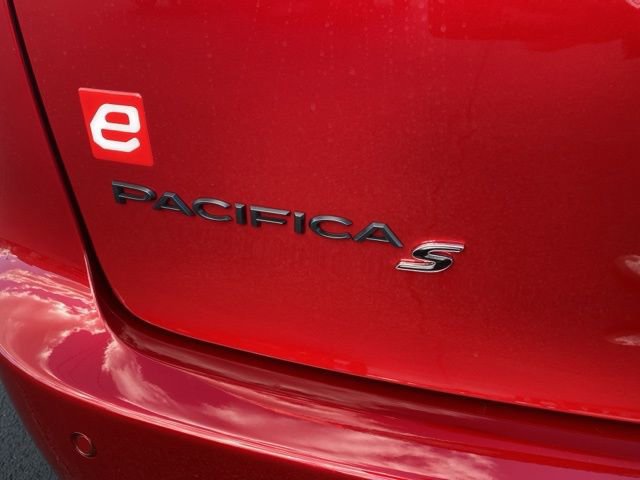 New 2026 Chrysler Pacifica Select w/ S Appearance Package FWD image 39