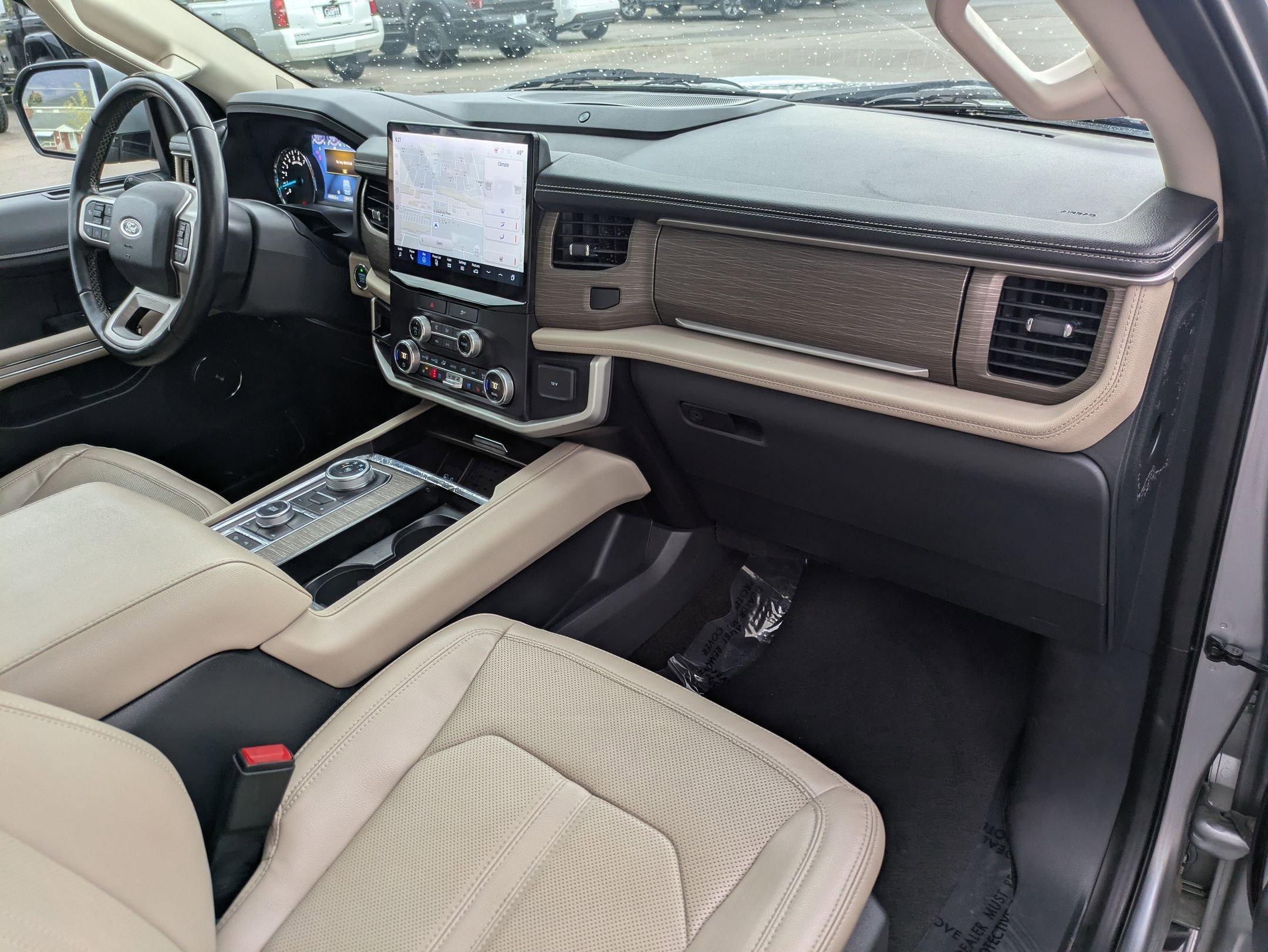 Used 2023 Ford Expedition Limited AWD/4WD image 38
