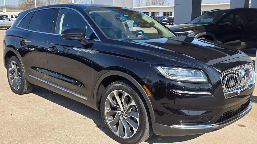 Used 2021 Lincoln Nautilus Reserve image 7