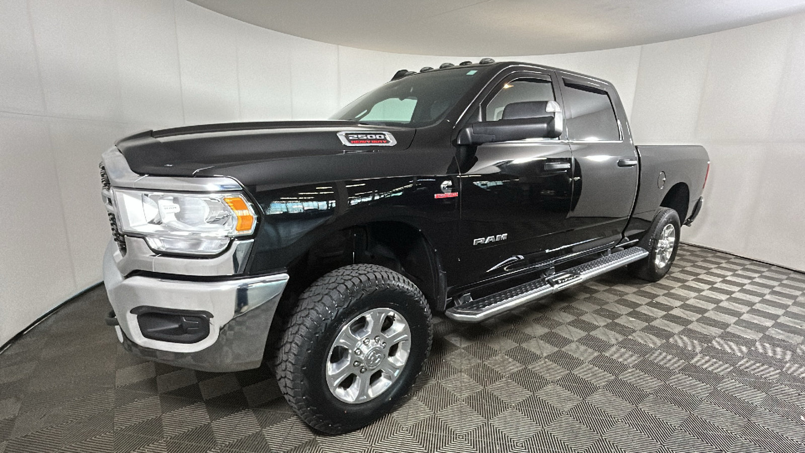 Used 2022 RAM 2500 Big Horn w/ Level A Equipment Group AWD/4WD image 8