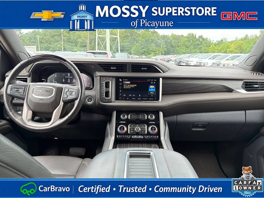 Certified 2023 GMC Yukon Denali w/ Denali Reserve Package AWD/4WD image 16