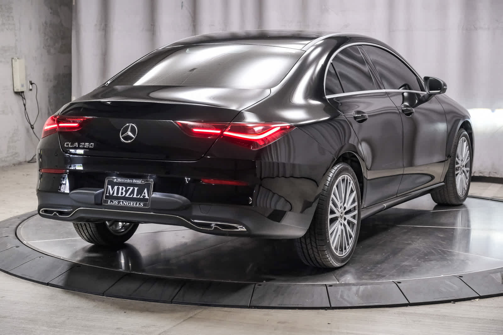 Certified 2026 Mercedes-Benz CLA 250 image 4