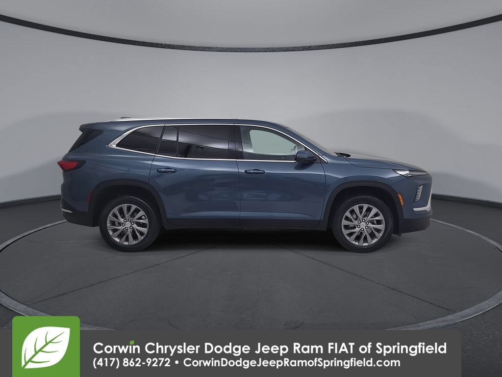 Used 2025 Buick Enclave Preferred AWD/4WD image 17