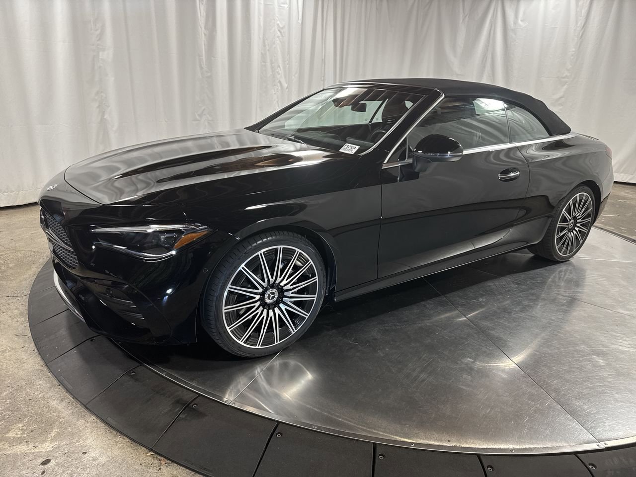 Used 2024 Mercedes-Benz CLE 300 4MATIC Cabriolet image 1