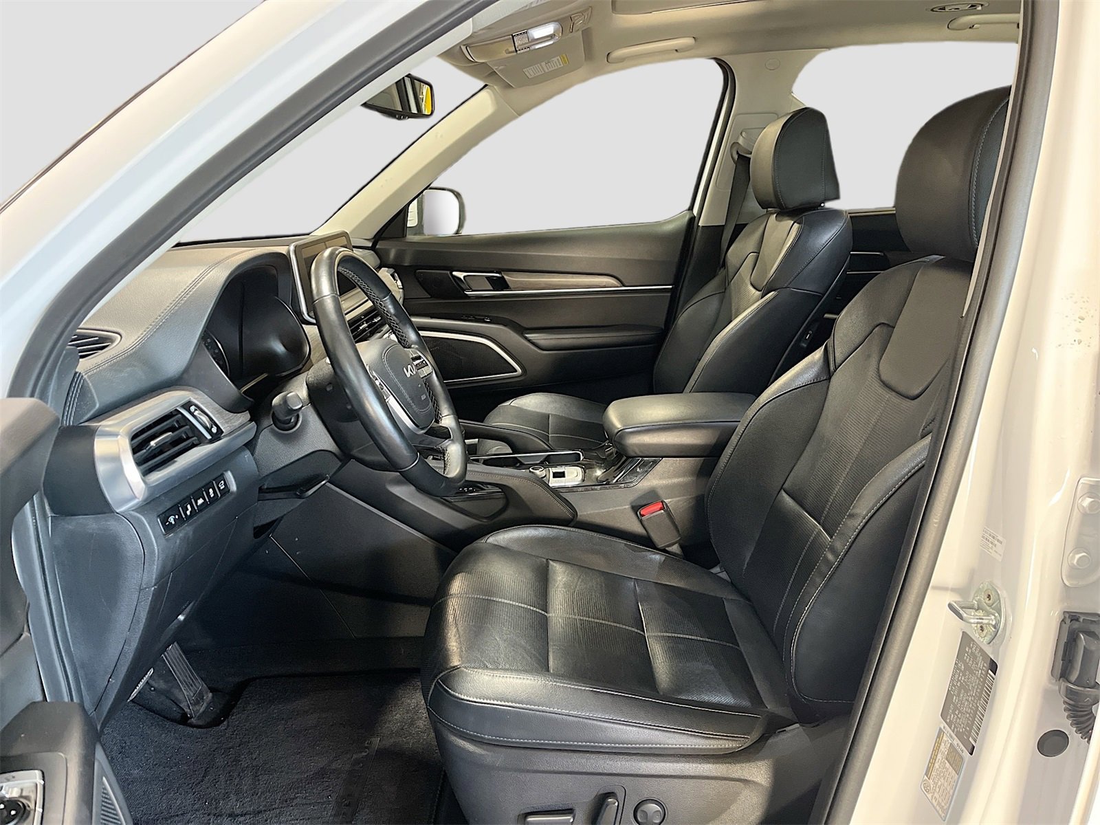 Used 2022 Kia Telluride EX w/ EX Premium Package image 22
