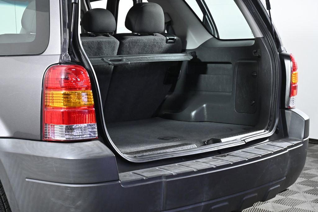 Used 2006 Ford Escape XLS image 24