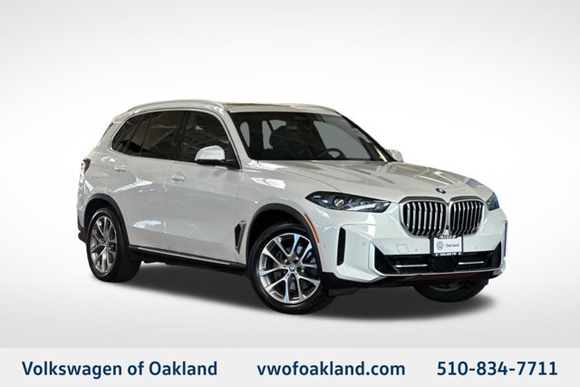 Used 2024 BMW X5 xDrive40i AWD/4WD image 1