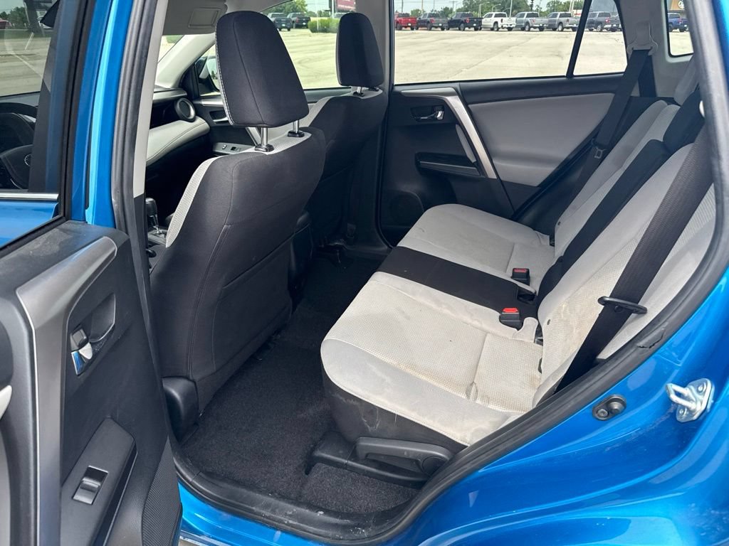 Used 2017 Toyota RAV4 XLE FWD image 11