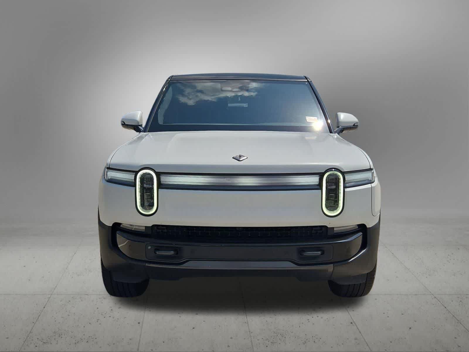 Used 2025 Rivian R1S Premium AWD/4WD image 11