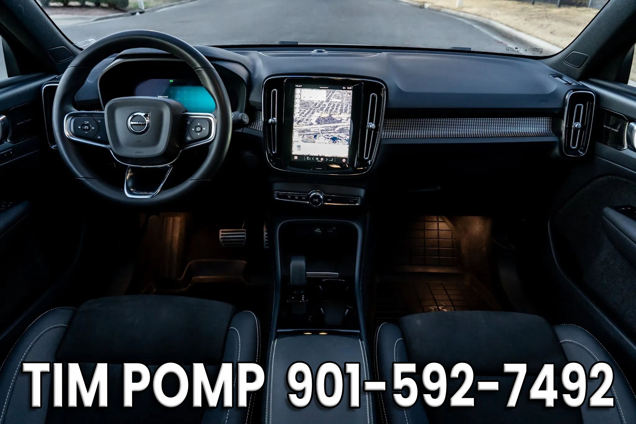 Used 2022 Volvo XC40 P8 Recharge Ultimate image 19