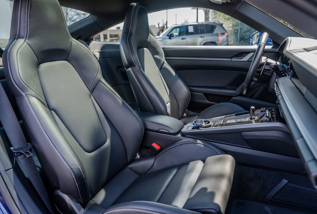 Used 2024 Porsche 911 Carrera S w/ Sport Package image 21