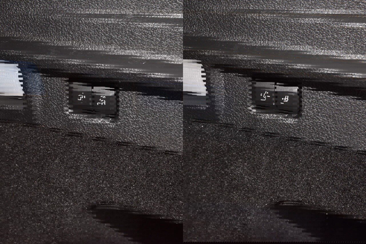 Certified 2025 Lincoln Corsair Reserve image 38