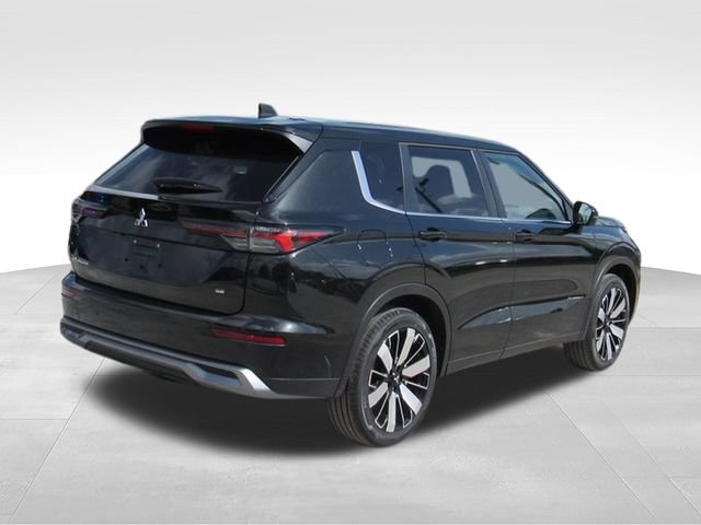 New 2025 Mitsubishi Outlander SE FWD image 3