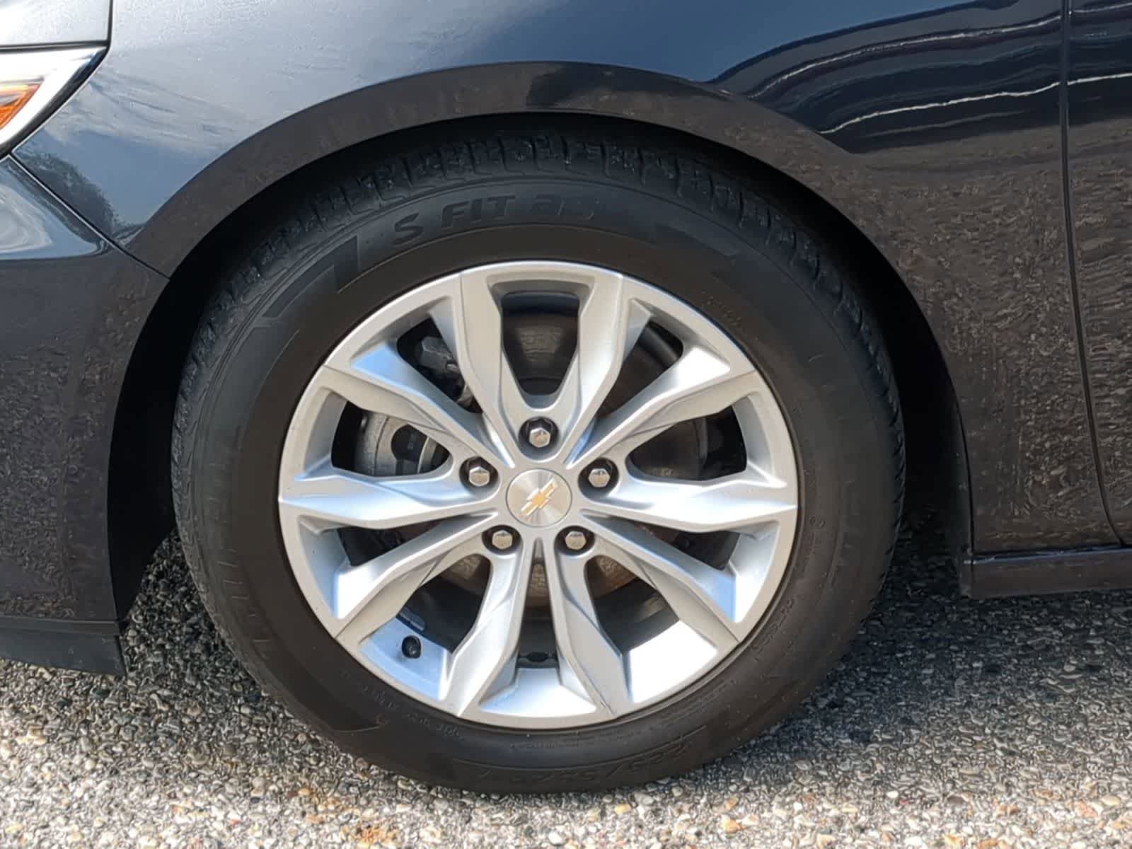 Used 2023 Chevrolet Malibu LT image 14