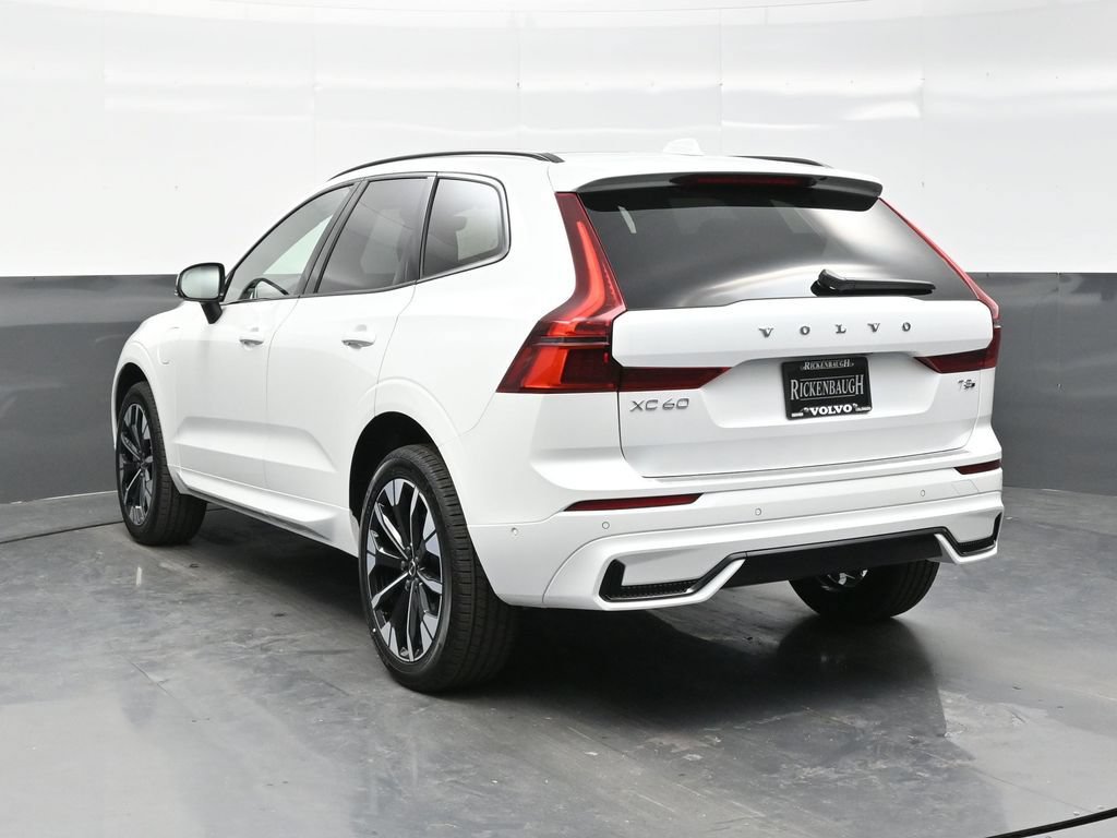 New 2026 Volvo XC60 T8 Plus w/ Climate Package PRO AWD/4WD image 5