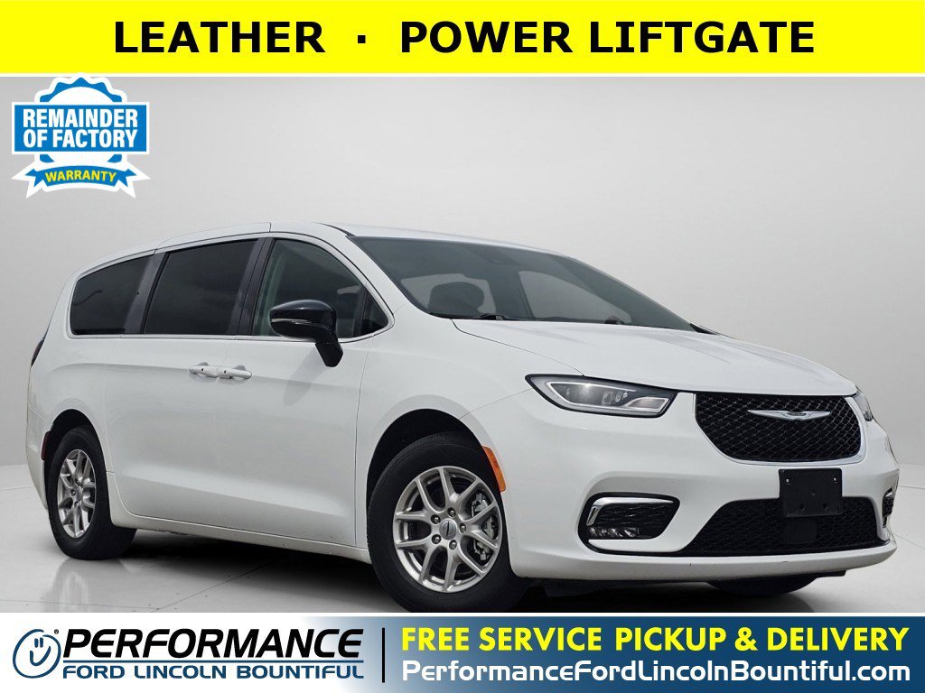 Used 2024 Chrysler Pacifica Touring-L