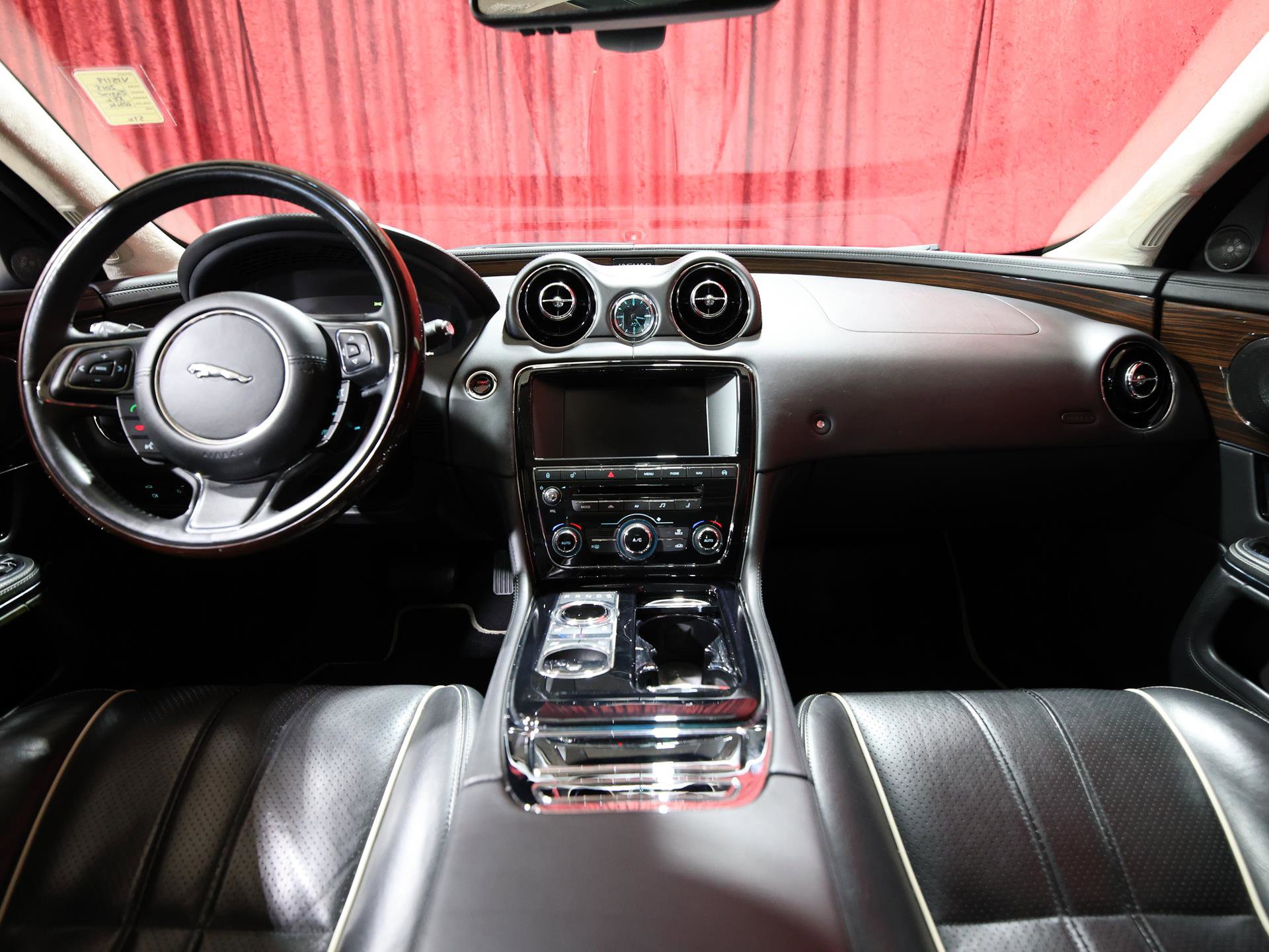 Used 2015 Jaguar XJ L Portfolio image 16