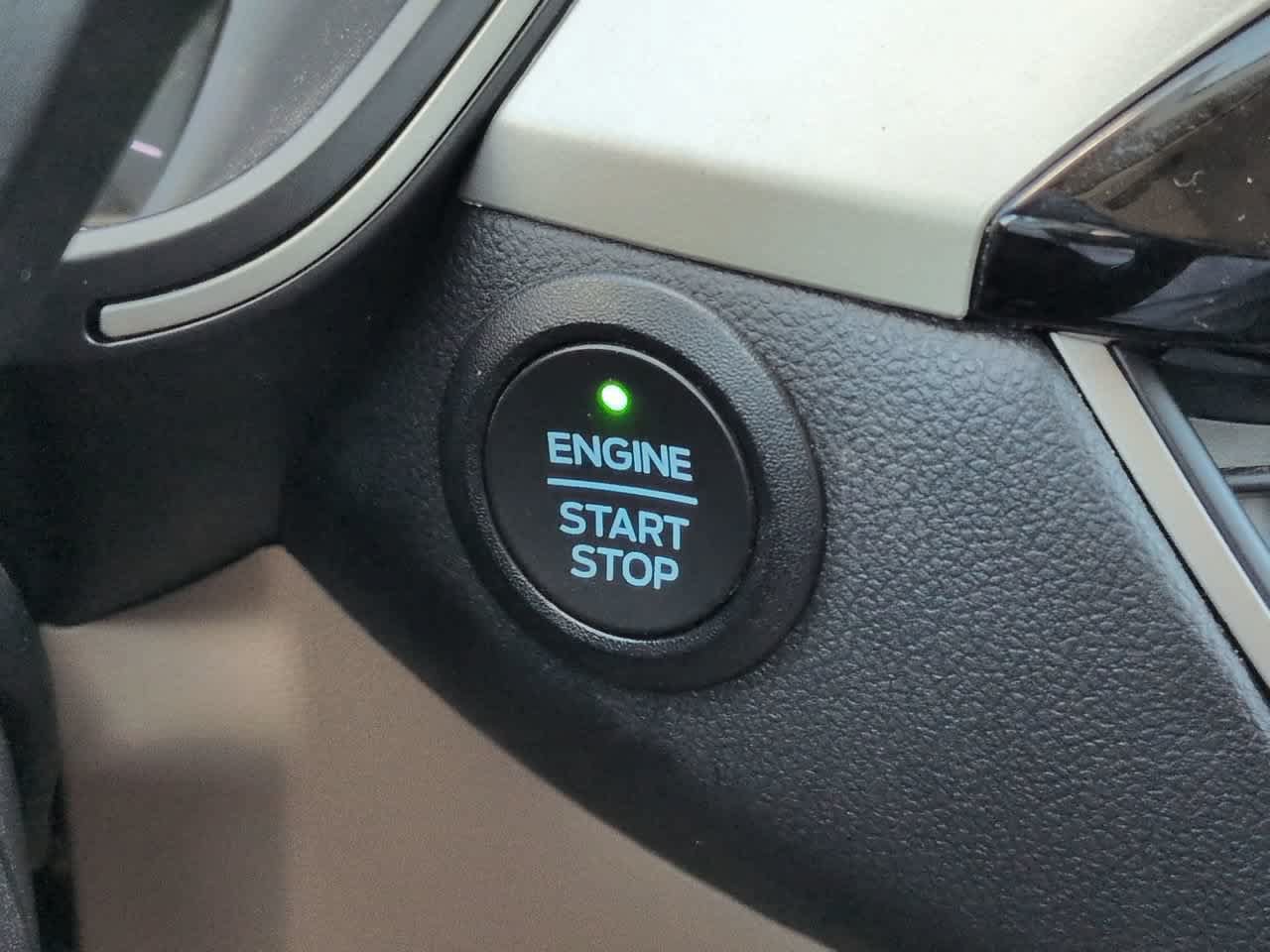 Used 2021 Ford Escape SEL FWD image 26