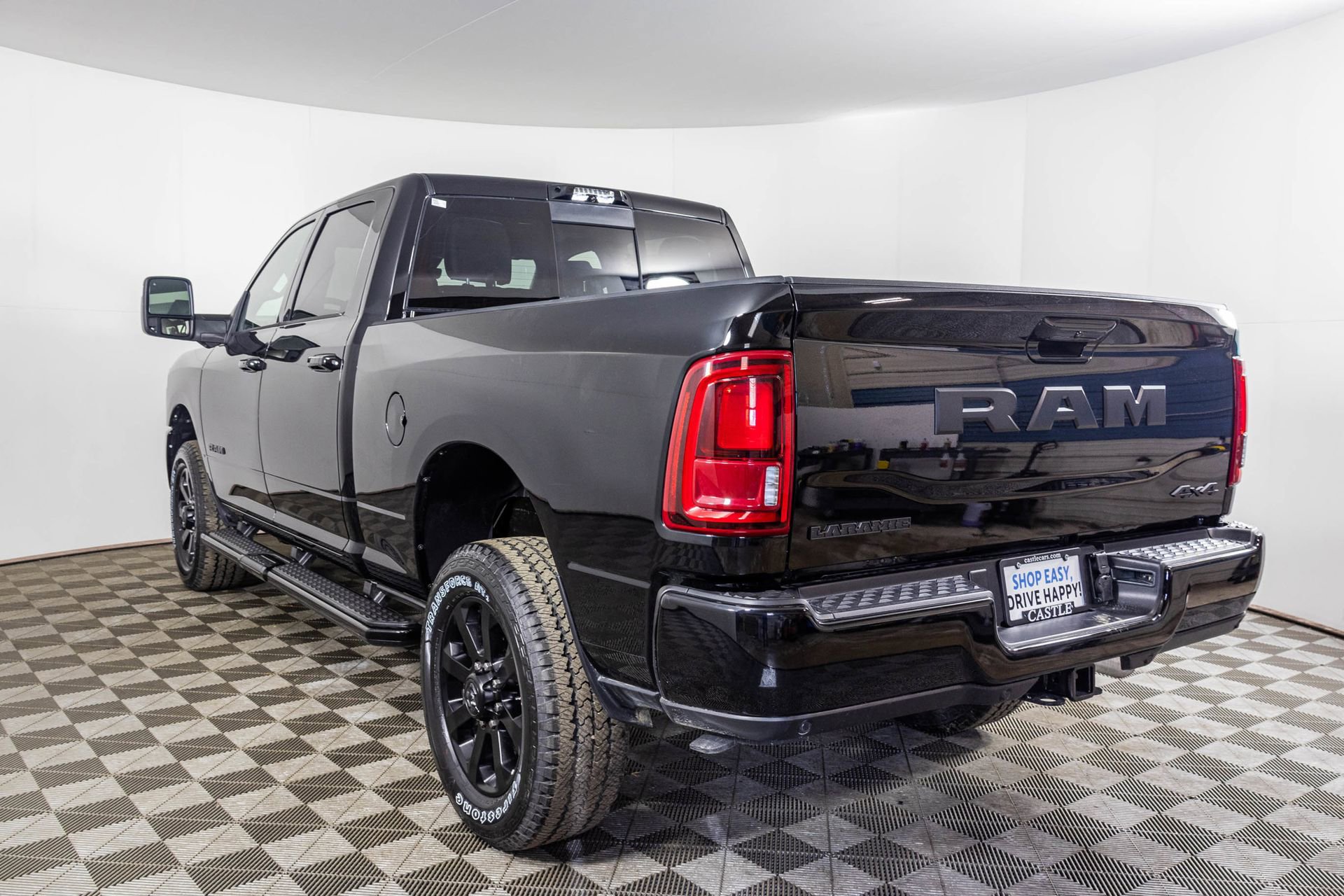 New 2026 RAM 2500 Laramie w/ Night Edition AWD/4WD image 18