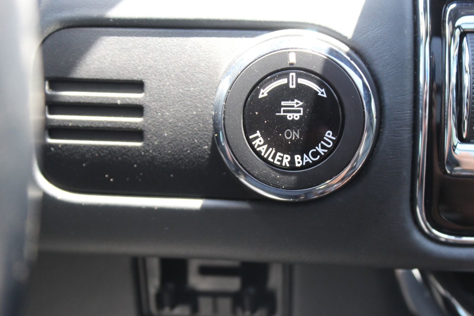 Used 2022 Lincoln Navigator L Black Label AWD/4WD image 46