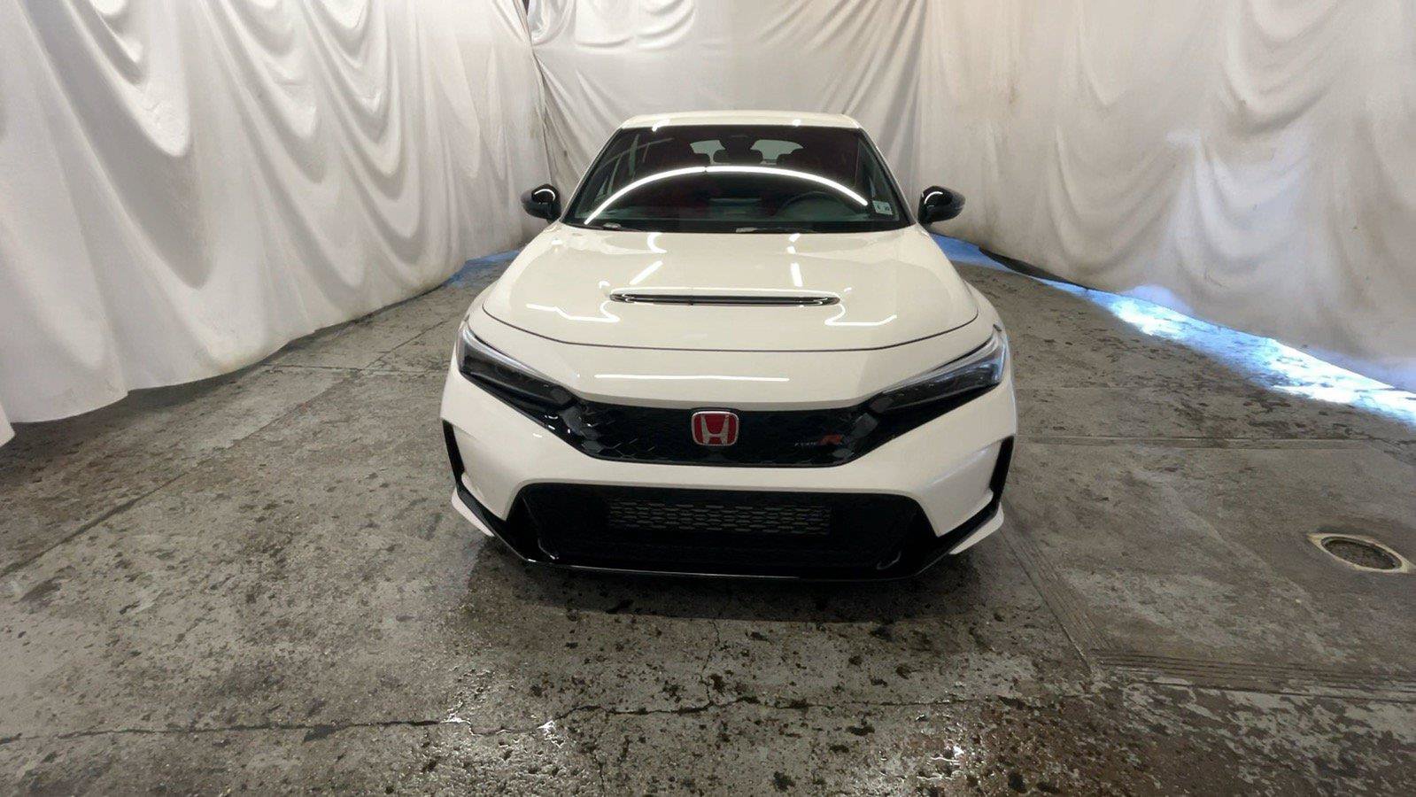 Used 2025 Honda Civic Type R image 17