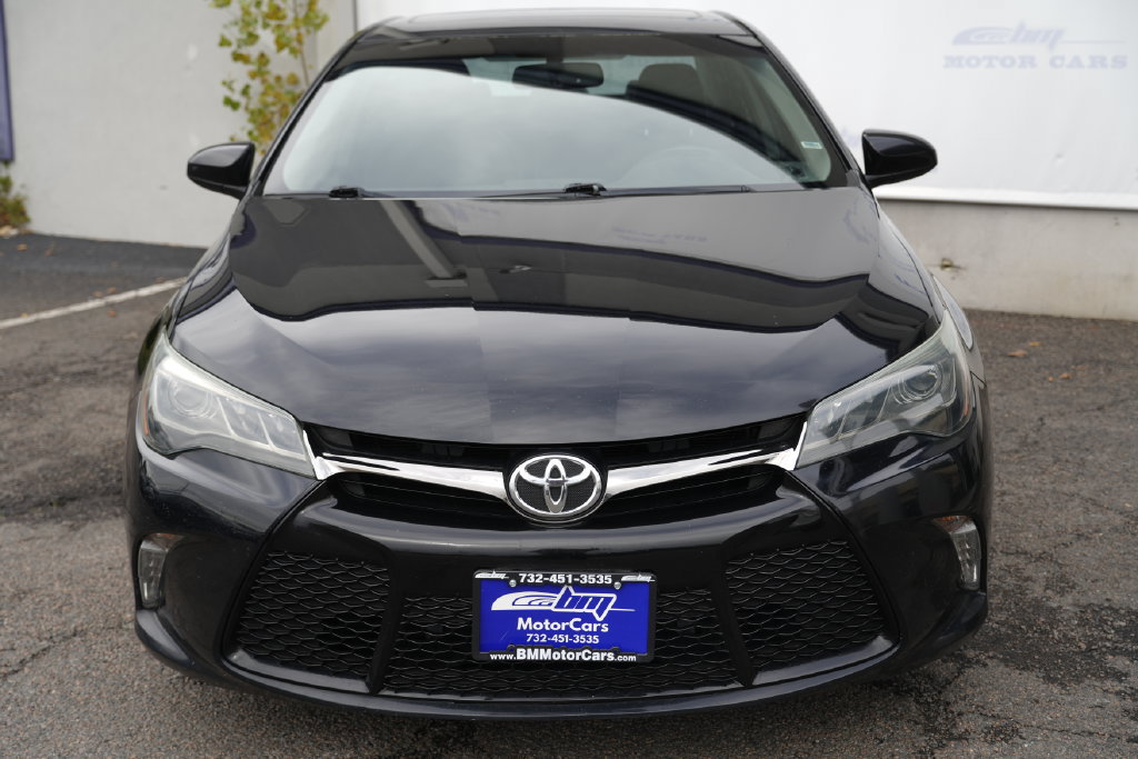 Used 2015 Toyota Camry XSE FWD image 5
