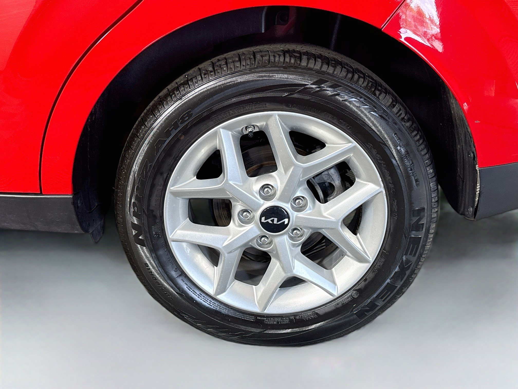 Used 2023 Kia Soul LX w/ LX Technology Package FWD image 36