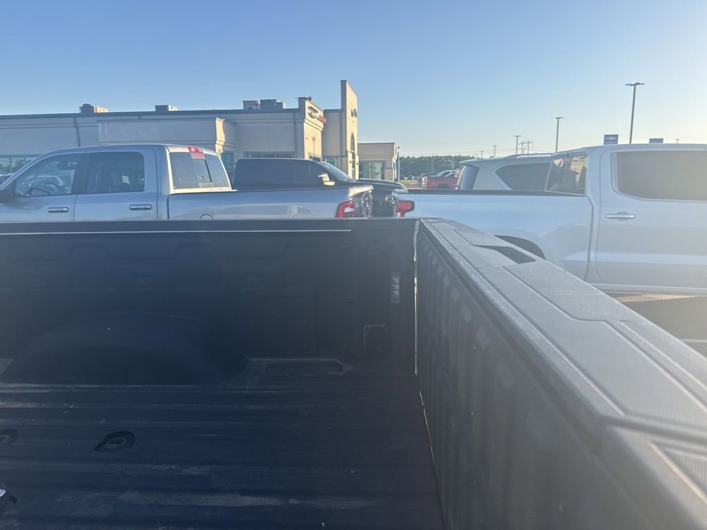 Used 2023 GMC Sierra 2500 AT4 w/ AT4 Premium Plus Package AWD/4WD image 9