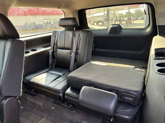 Used 2012 Chevrolet Suburban LT AWD/4WD image 18