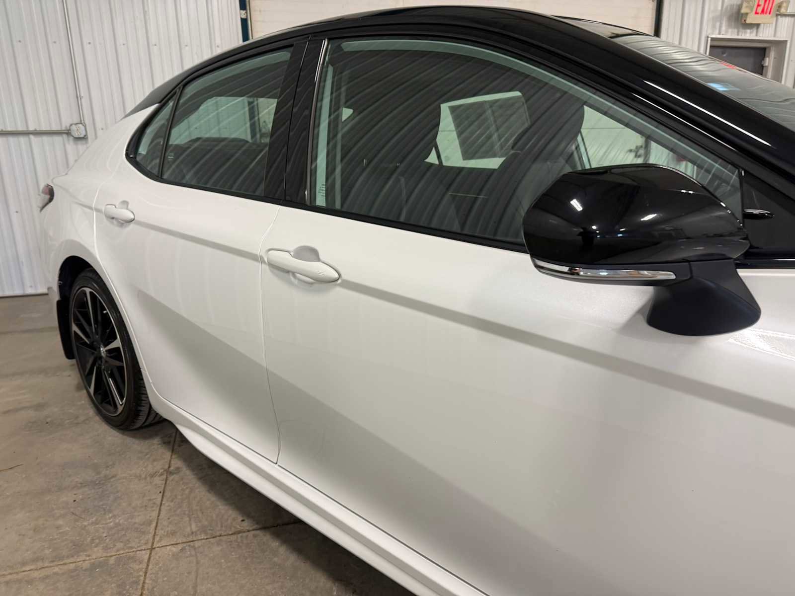 Used 2019 Toyota Camry XSE w/ Navigation Package image 11