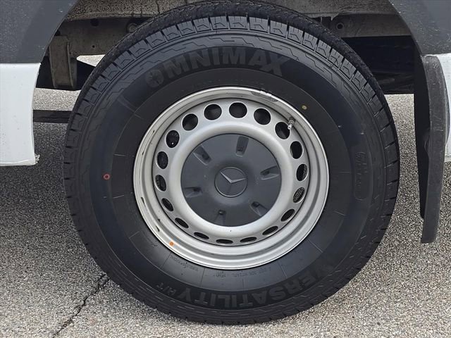 Used 2023 Mercedes-Benz Sprinter 144 Cargo image 12