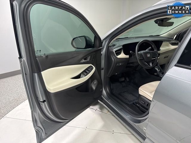 Used 2024 Buick Encore GX Avenir w/ Avenir Technology Package image 8