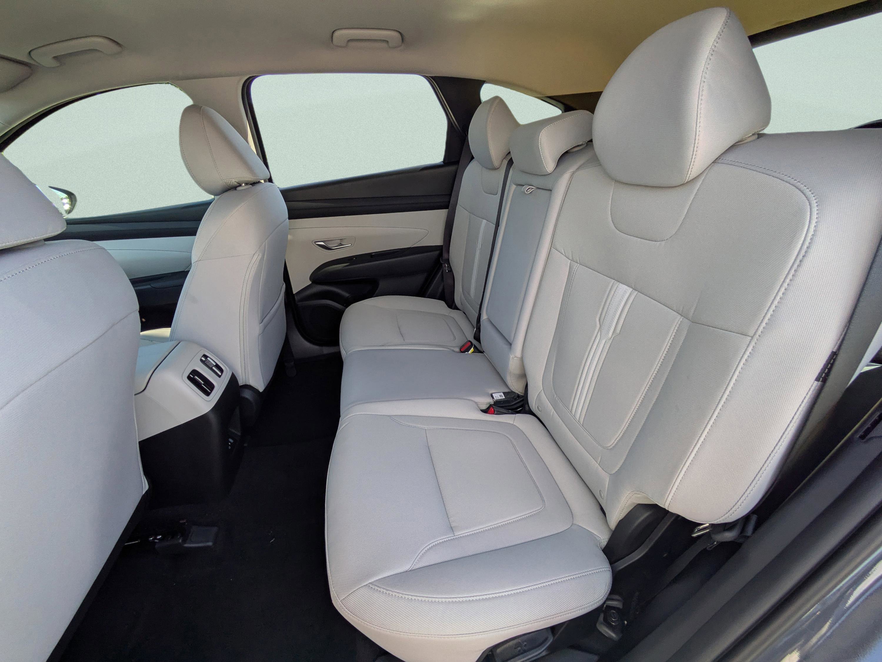 New 2026 Hyundai Tucson SEL image 14
