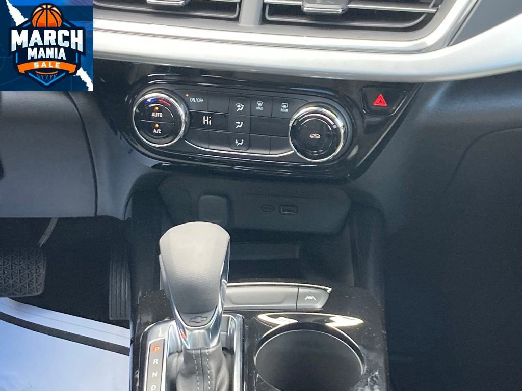 New 2026 Chevrolet Trax LT w/ Sunroof Package image 19