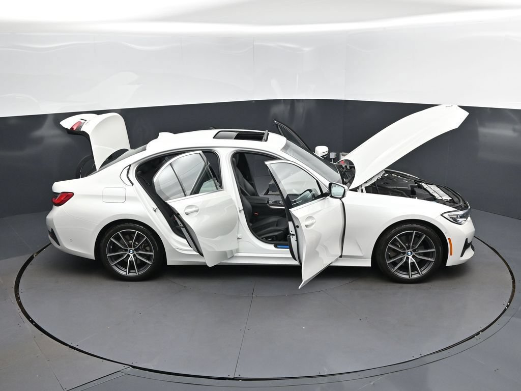 Used 2020 BMW 330i Sedan w/ Executive Package RWD image 50