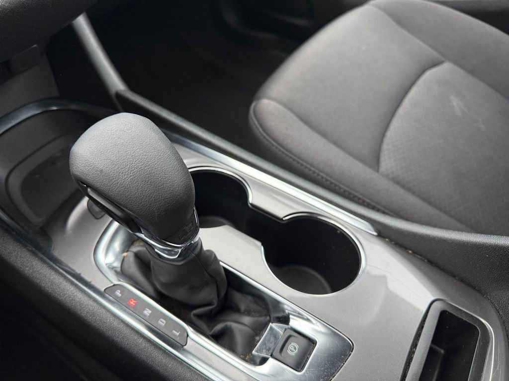 Used 2024 Chevrolet Malibu LT FWD image 35