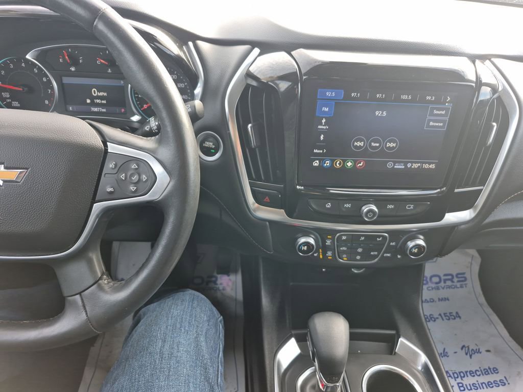 Used 2021 Chevrolet Traverse LT image 17