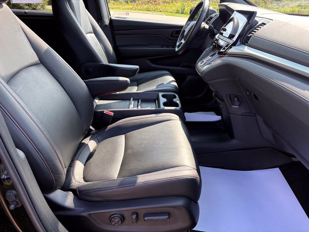 Used 2023 Honda Odyssey Sport image 31
