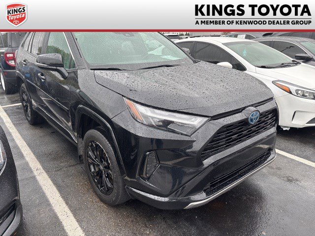Used 2024 Toyota RAV4 SE