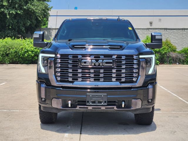 Used 2024 GMC Sierra 3500 Denali Ultimate AWD/4WD image 2