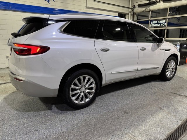Used 2021 Buick Enclave Essence image 14