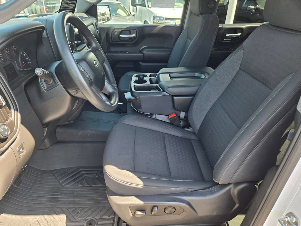 Used 2025 Chevrolet Silverado 1500 Custom Trail Boss w/ Turbomax Blackout Package AWD/4WD image 11