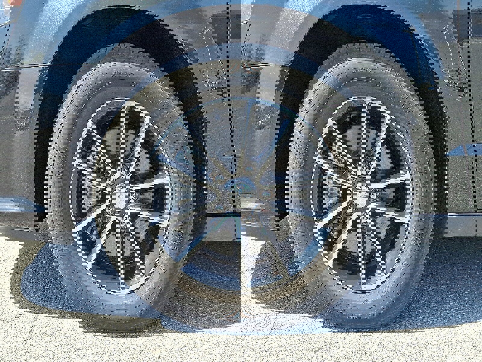 Used 2017 Dodge Grand Caravan SXT w/ Driver Convenience Group image 9