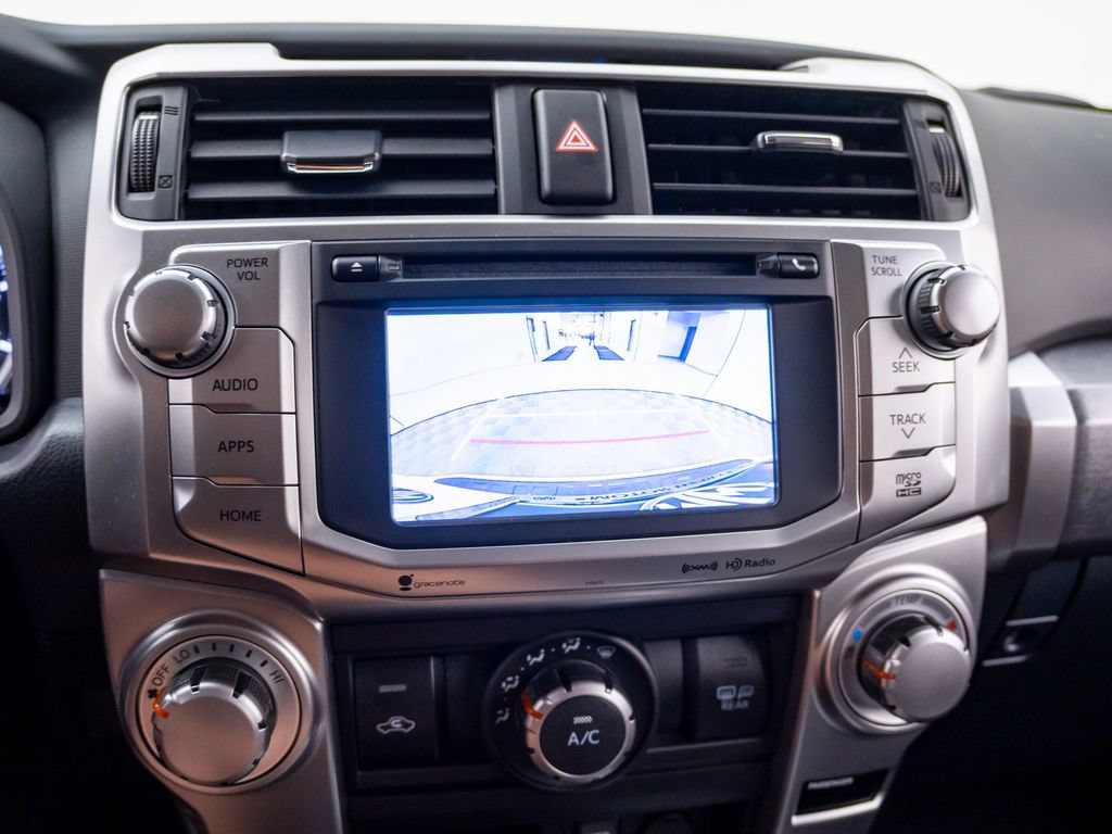 Used 2019 Toyota 4Runner SR5 AWD/4WD image 22