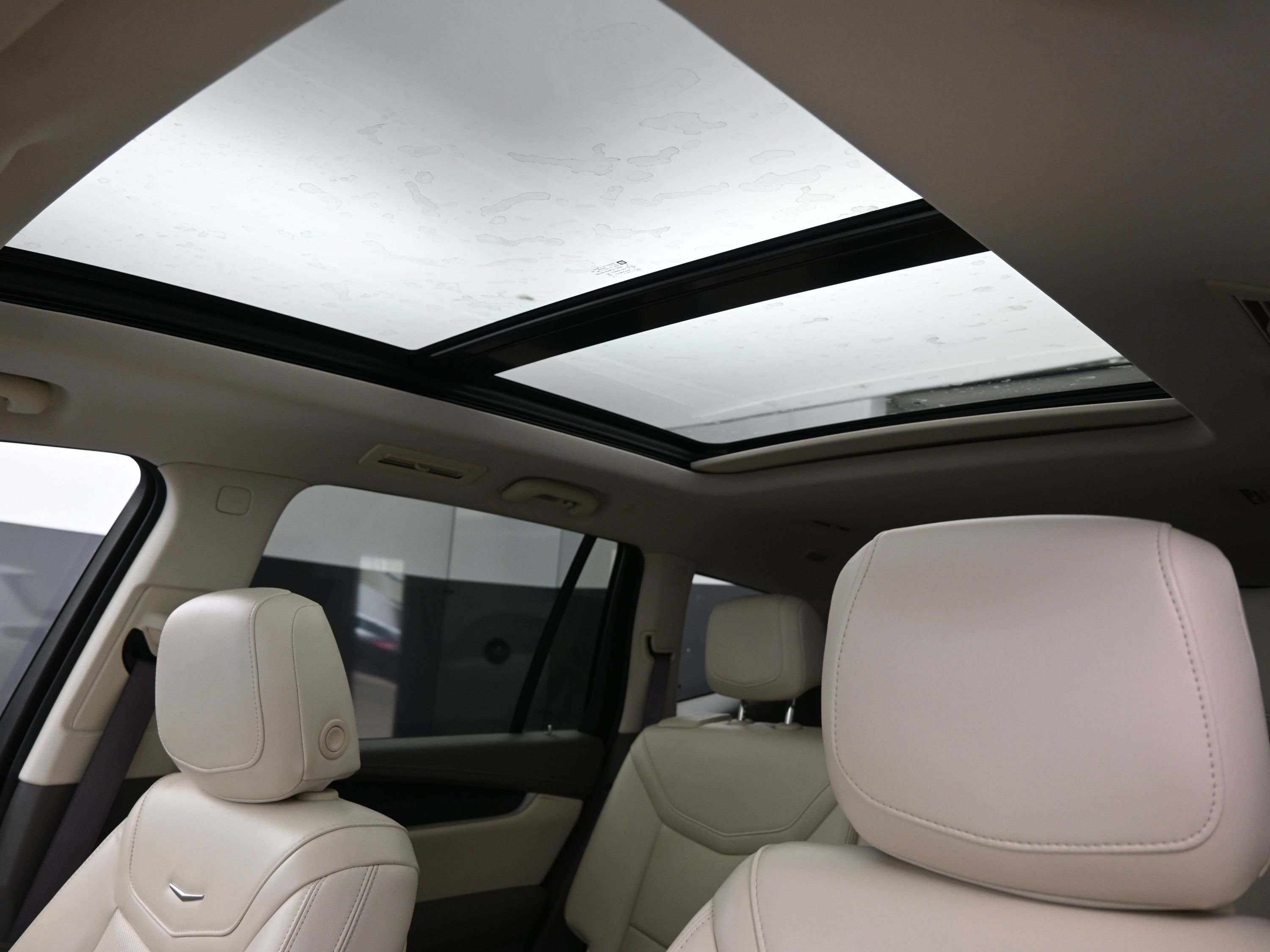 Used 2023 Cadillac XT6 Premium Luxury image 24