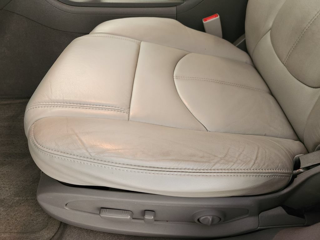 Used 2017 Chevrolet Traverse LT FWD image 19